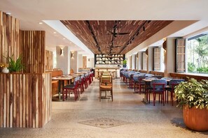 Dining - Wayfinder Waikiki | 2 Double Lanai | Design Hotel, Saltwater Pool, Local Art (Honolulu County)