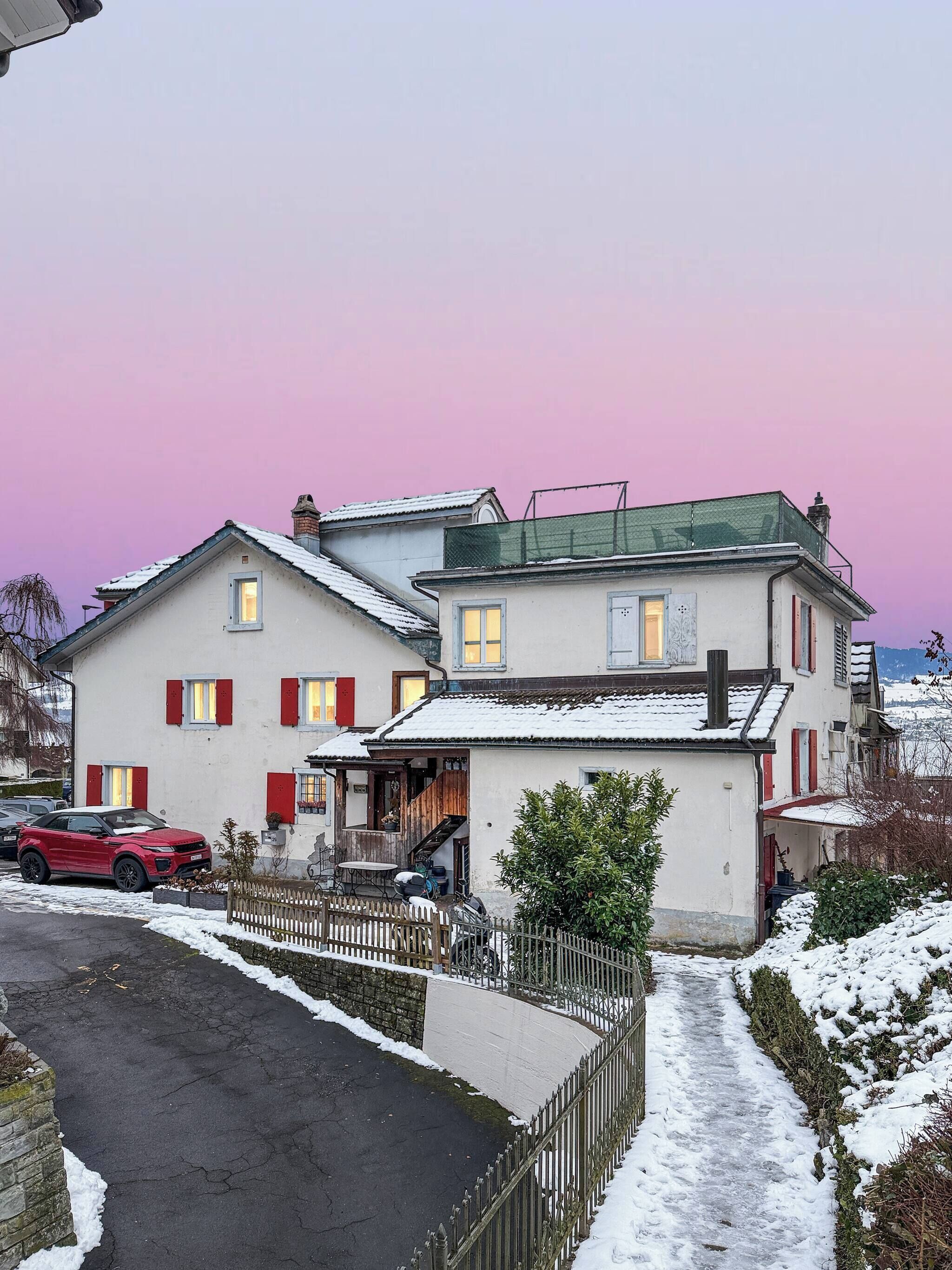 House, 4 Bedrooms, Terrace, Lake View | Exterior