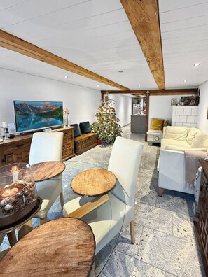 House, 4 Bedrooms, Terrace, Lake View | Interior - Elegant Lake Zurich House With Stunning Views and Private Terrace (Stafa)