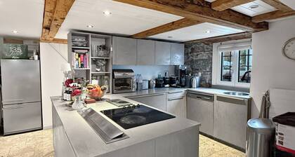 Elegant Lake Zurich House With Stunning Views and Private Terrace