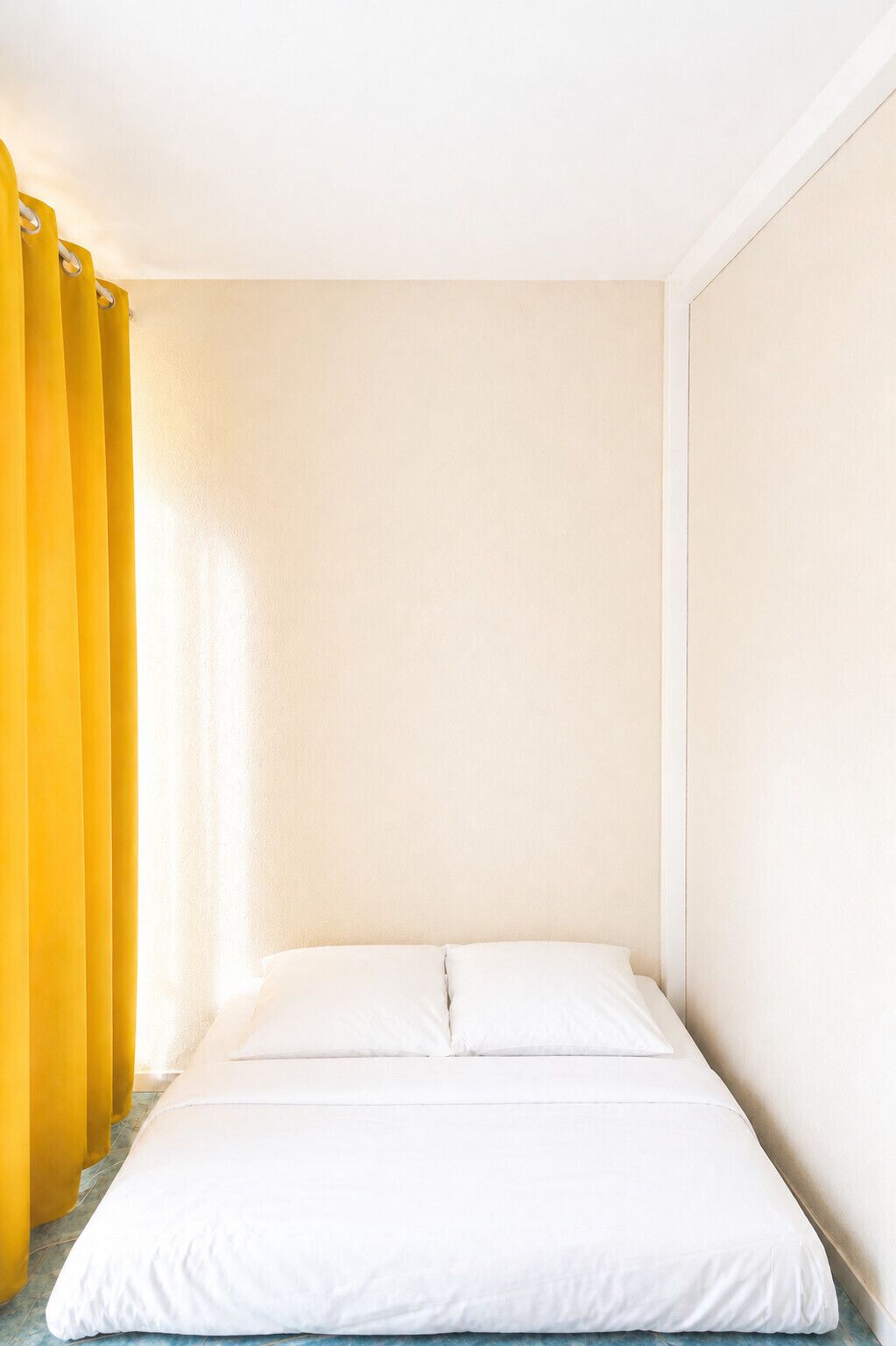 1 bedroom, iron/ironing board, bed sheets