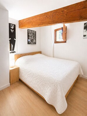 1 Schlafzimmer, Bügeleisen/Bügelbrett, Bettwäsche