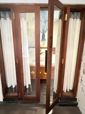 3 chambres, fer et planche à repasser, Wi-Fi gratuit, draps fournis