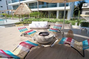Terrace/patio - Zonte Wave Watch - 2BR Surf & Work Retreat (El Zonte)