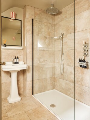 Bathroom - The Bell & Crown (Zeals)