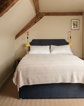 Double Room, Ensuite | Iron/ironing board, free WiFi