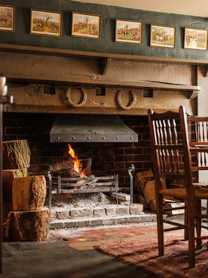 Interior - The Bell & Crown (Zeals)