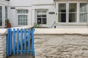 Exterior detail - Penvar (Truro)