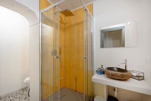 Shower, hair dryer, towels - Apartment 'Kaktus 2 - Music' with Wi-Fi and Air Conditioning (Bari)