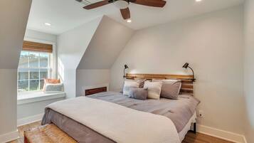 1 bedroom, iron/ironing board, WiFi (free), bed sheets