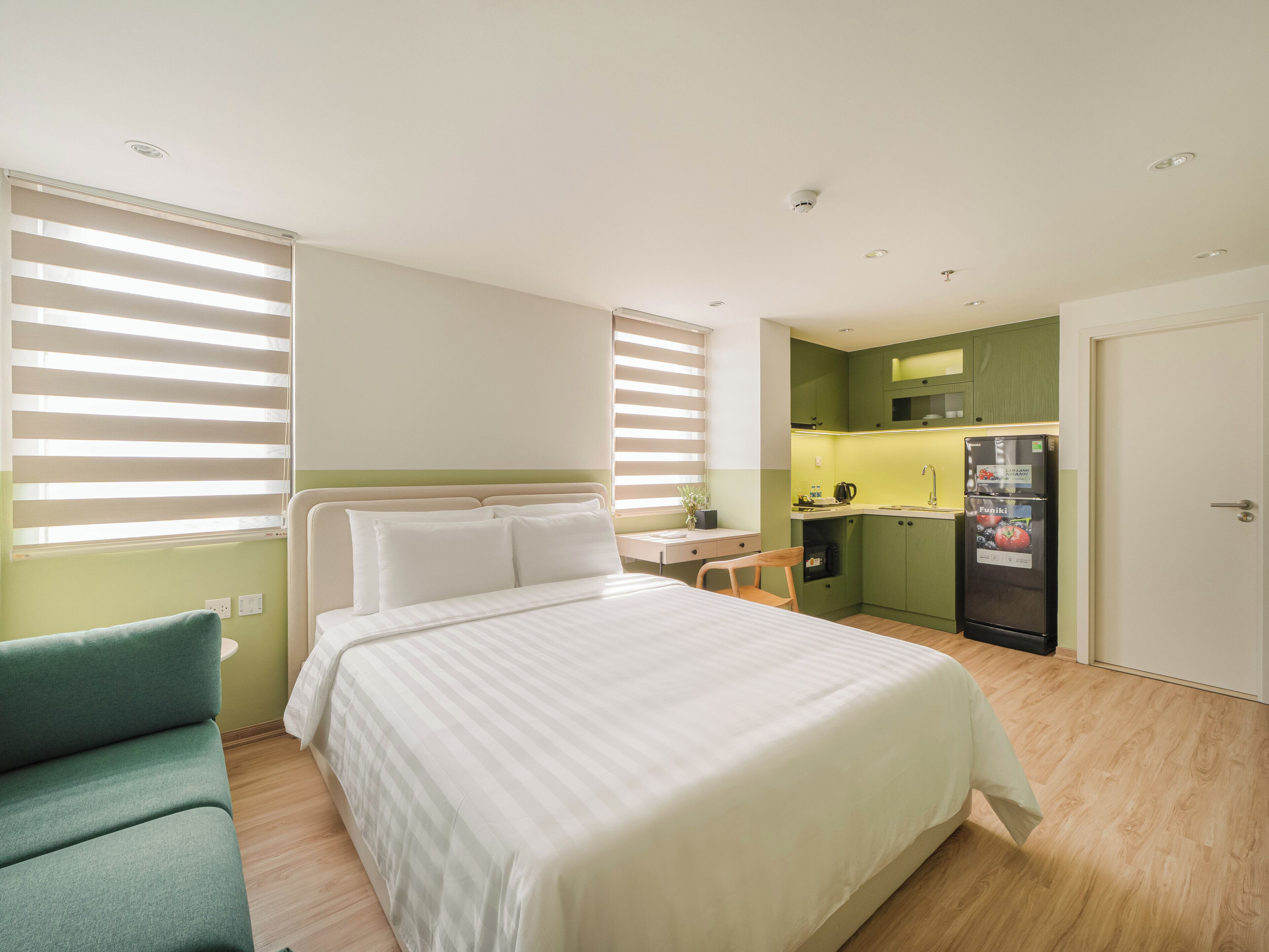 Studio | Allergikerbettwaren, Zimmersafe, Schreibtisch, schallisolierte Zimmer