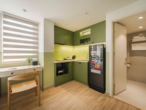 Mini-Kühlschrank, Wasserkocher