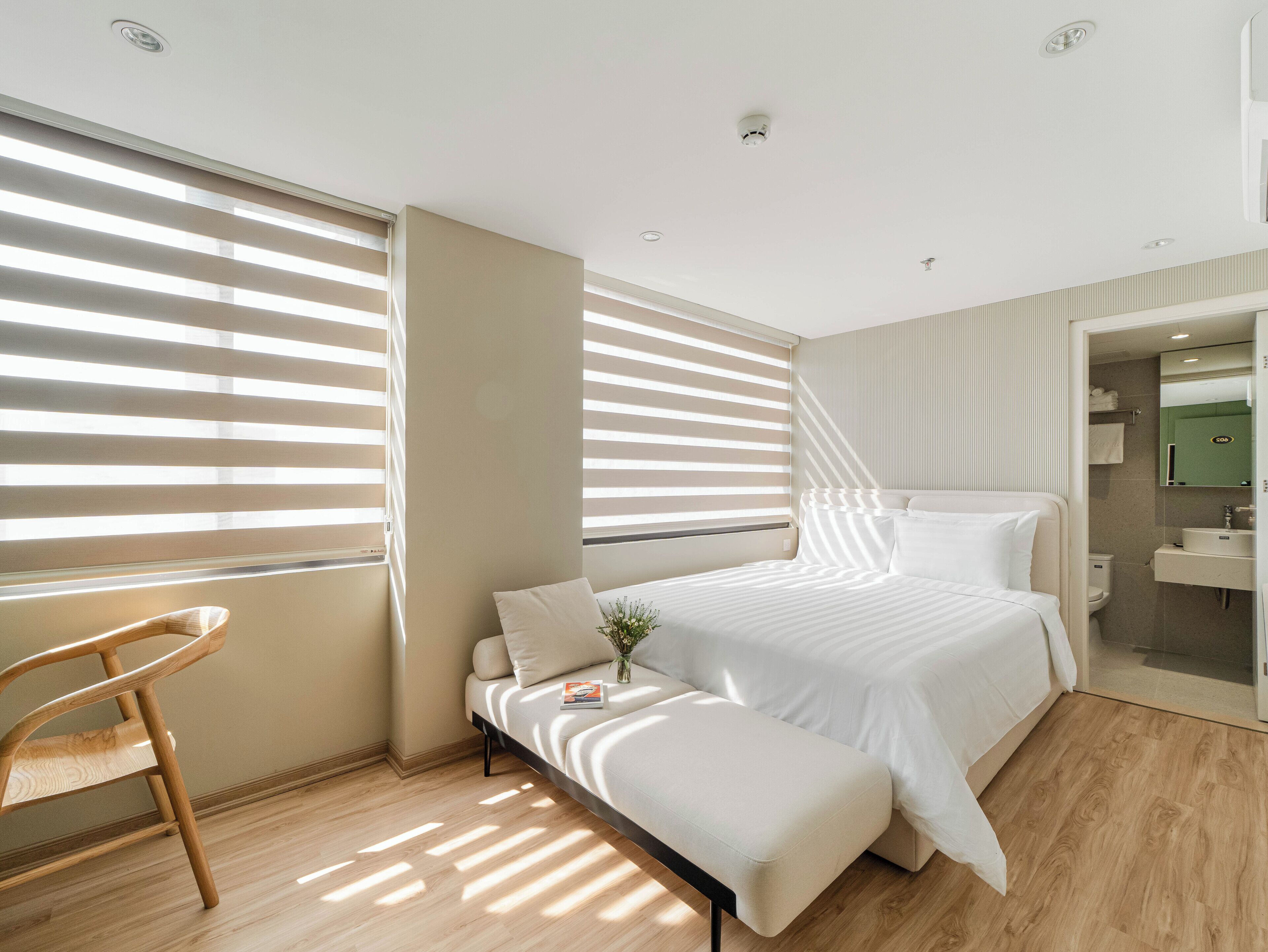 Deluxe-Doppelzimmer | Allergikerbettwaren, Zimmersafe, Schreibtisch, schallisolierte Zimmer