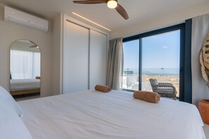 2 bedrooms, iron/ironing board, WiFi, bed sheets - Vacation Home 'Villa Siargao' with Sea View, Wi-Fi and Air Conditioning (La Oliva)