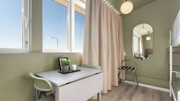 Economy Quadruple Room | Hypo-allergenic bedding, free WiFi