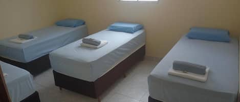 9 chambres, accĂšs Internet