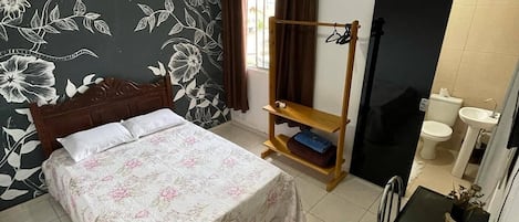 9 chambres, accĂšs Ă Internet