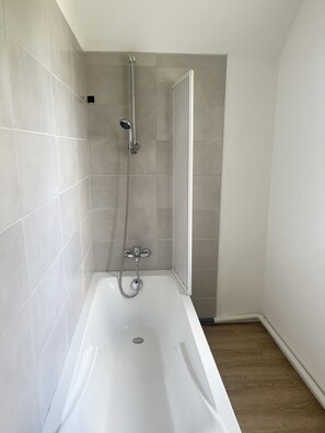 Shower - MANÉ ER GROËZ - House for vacation rental in Carnac - K53 (Carnac)