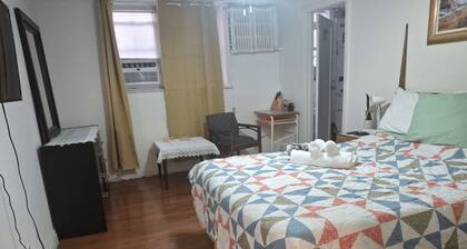 Tranquil 1-bedroom apartment share with AC in vibrant Brooklyn Near B8 Bus Stop