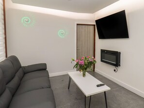 Living area - Frankies Seaview 2 (Bridlington)