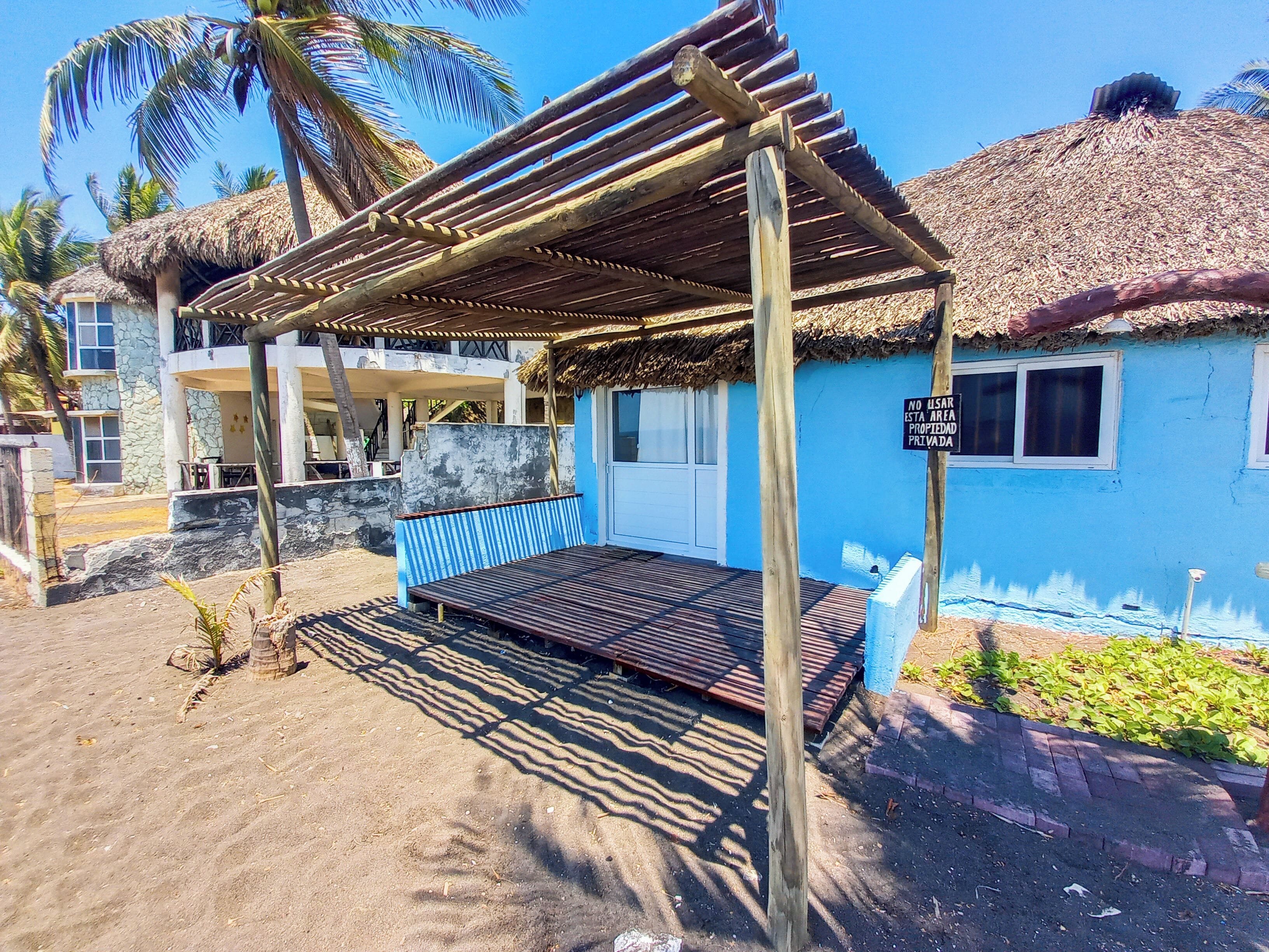 Panoramic Cabin, Air conditioning, Beachfront | Free WiFi, bed sheets