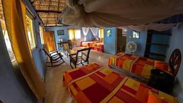 Standardværelse - balkon - udsigt til have