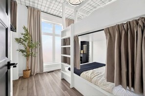 4 camere, ferro/asse da stiro, Wi-Fi, lenzuola