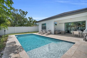 Outdoor pool, a heated pool