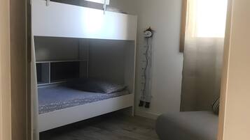 2 camere, ferro/asse da stiro, Wi-Fi, lenzuola