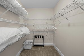 Interior - Pink Flamingo Pool House-Luxury Tropical Escape (Cape Coral)