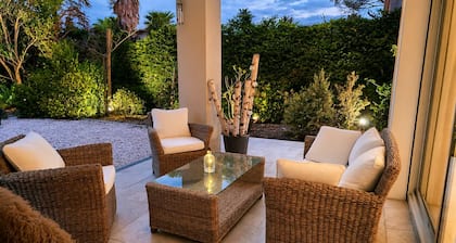 Villa for 6 guests - private pool - close to the beaches
