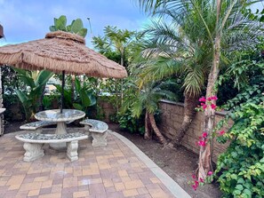 Terrace/patio - South Mission Sand & Surf Retreat with AC & 3 Car Garage! (San Diego)