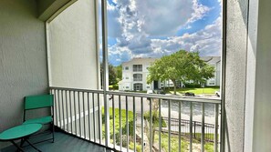 Interior - Windsor Palms Condo - Resort Pool, Hot Tub- Near Disney (Kissimmee)