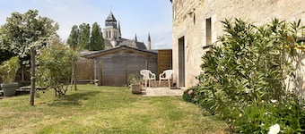 Holiday Home 'Jardin De Saint Jean De L'Habit' with Shared Terrace and Shared Garden