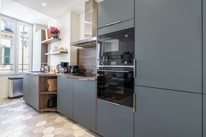 Apartment | Private kitchen - Modern Apartment a/c 2ch/4p - Cannes (Cannes)