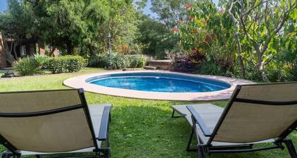 Cozy Nature Escape in TepoztlĂĄn