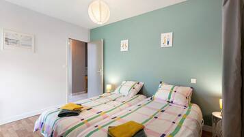 3 bedrooms, iron/ironing board, WiFi