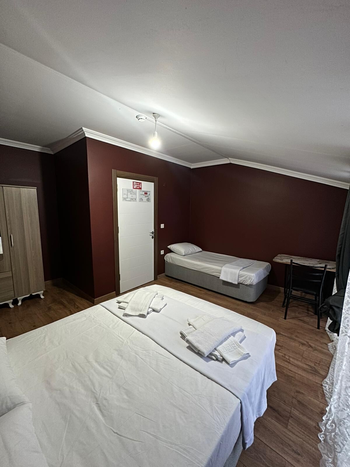 Deluxe Apartment, 2 Bedrooms | Free WiFi, bed sheets, wheelchair access