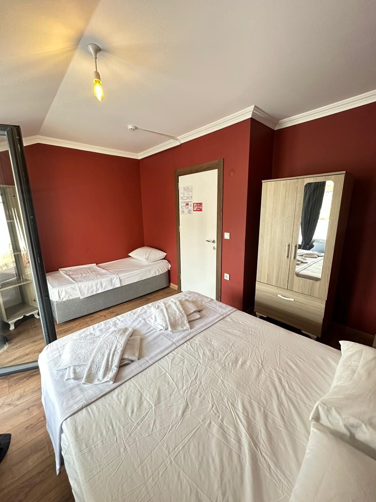 Deluxe Apartment, 2 Bedrooms | Free WiFi, bed sheets, wheelchair access