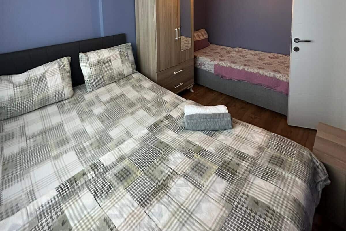 Family Apartment | Free WiFi, bed sheets, wheelchair access