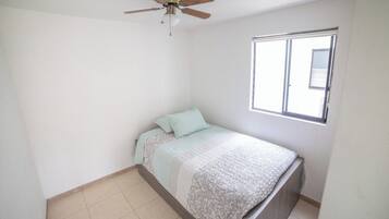 2 bedrooms, iron/ironing board, WiFi, bed sheets