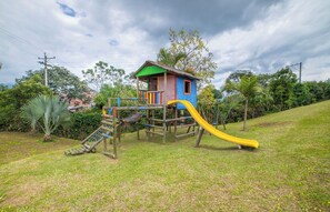 Children’s area - Comfortable apartment with air conditioning and fully furnished in La Tebaida (La Tebaida)