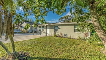 Apartment, Patio, Garden View | Exterior