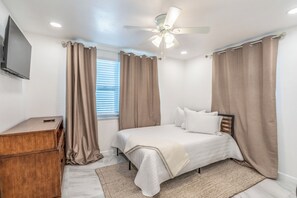 Huoneisto, patio, näköala puutarhaan