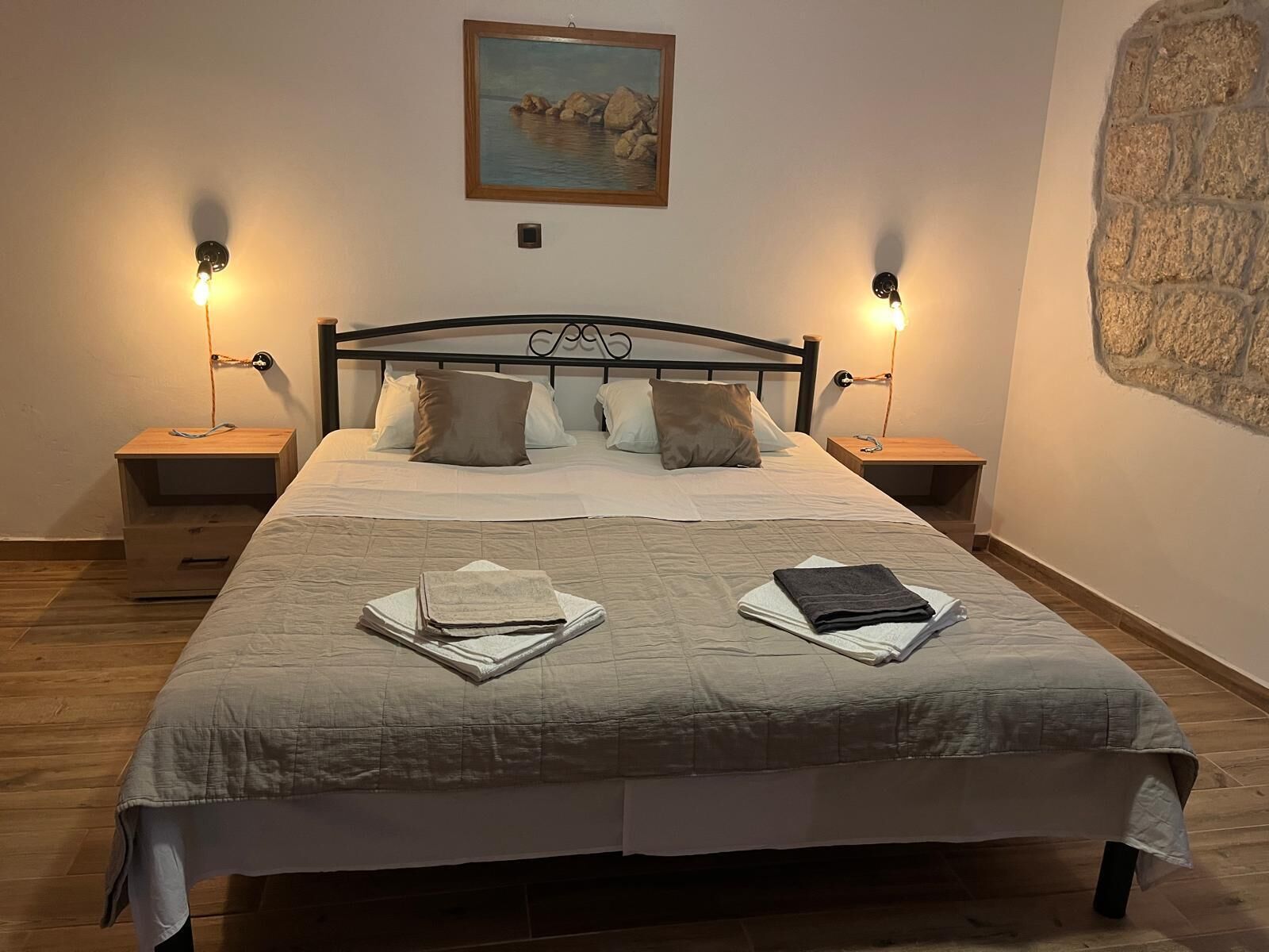 1 bedroom, WiFi, bed sheets
