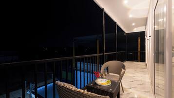 Luxury Villa | Property grounds