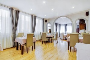 ห้องดับเบิลหรือทวิน | ร้านอาหาร