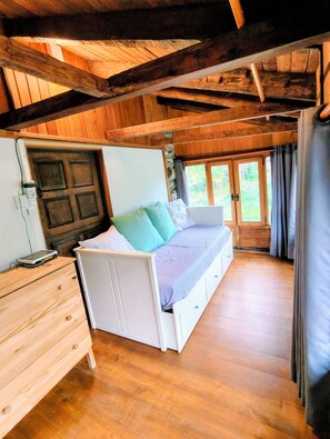 Interior - Casa La Parra, Asturian tradition and wild environment. (Pigüeña)