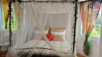 2 bedrooms, iron/ironing board, free WiFi, bed sheets