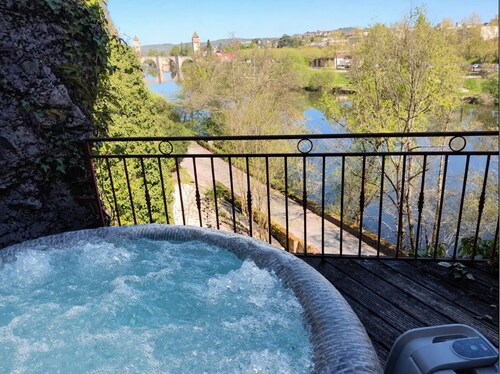 A Lot Of Cahors - romantic break in Cahors